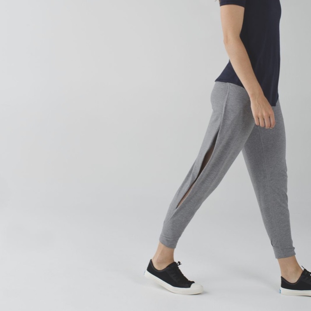Lululemon open side pant in grey